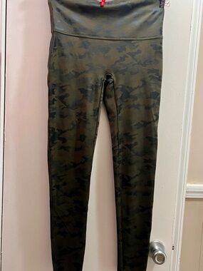Spanx camo leggings NWOT